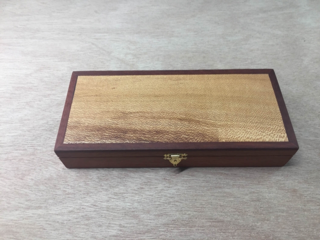 Sheoak trinket/cufflink box with Silky Oak lid and burgundy lining (PTRB19001-L5359)