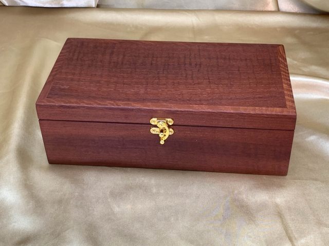 PMMB 21013 - L1753 - Medium Jewellery / Memory Box - Premium Curly Jarrah