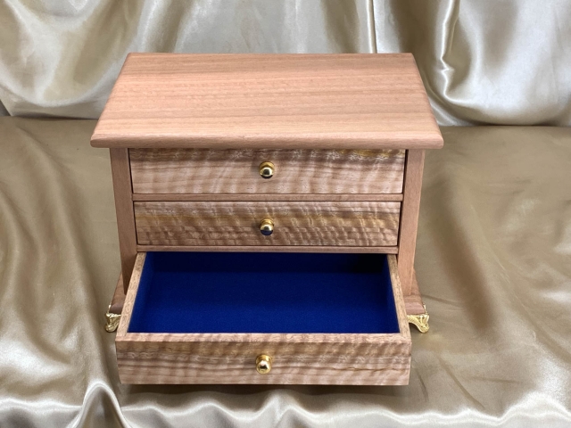 LE3D 22003-L3671 Limited Edition Western Australian timber Jewellery Box with 3 Drawers