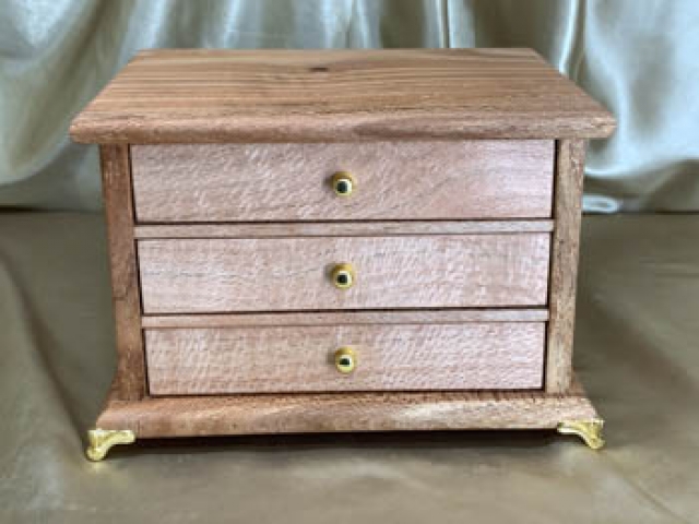 LE3D 22004-L4454 Limited Edition Western Australian Silky Oak 3 Drawer Jewellery Box