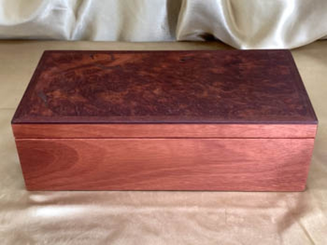 PJBT 22005-L4779 - Premium Jarrah.Burl Jewellery Box with Removable Tray