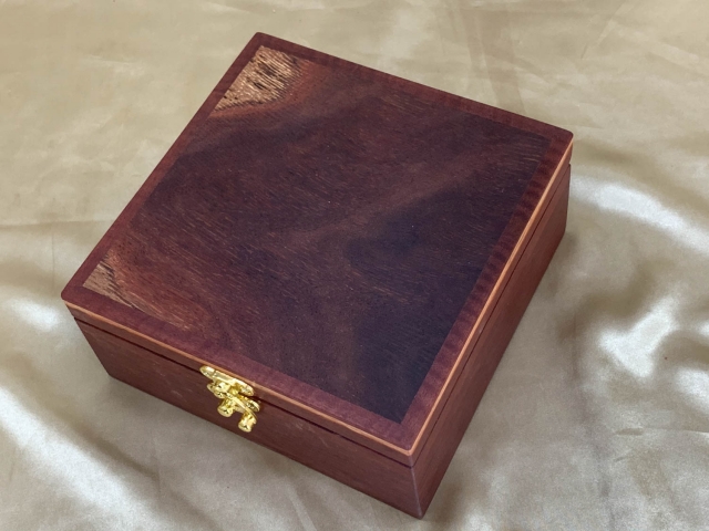 PJBT 22016-L5720 - Premium Wooden Jewellery Box with Removable Tray - Australian Woody Pear