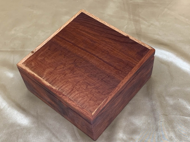 PJBT 22017-L5726 - Premium Wooden Jewellery Box with Removable Tray - Australian Woody Pear