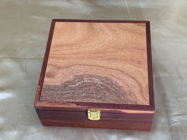 PJBT 22009-L5242 Premium Woody Pear Jewellery Box with removable Tray