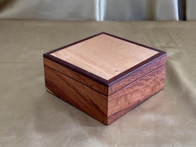 PSTB 22003-L6408 - Small Wooden Jewellery / Treasure Box - Australian Woody Pear / Silky Oak