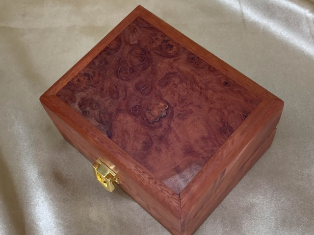 PSRB 22007-L5932 - Small Jarrah Ring Box - Hand Crafted from Australian Jarrah Burl