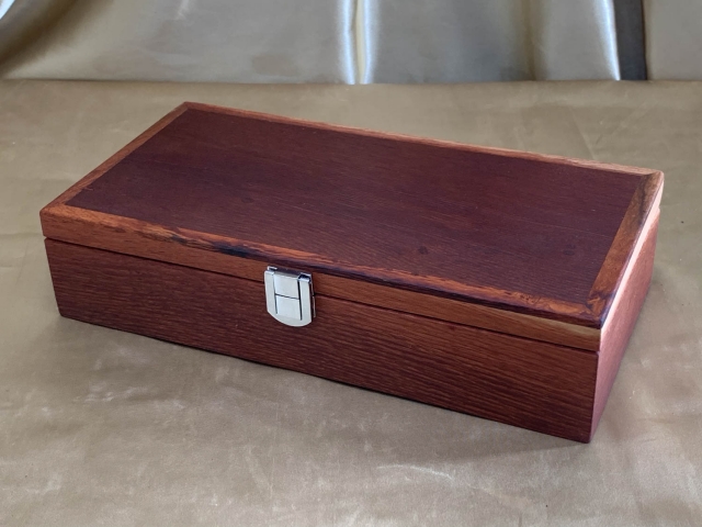PMMB 22014-L6340 - Medium Wooden Jewellery Box with internal divisions and watch cushion