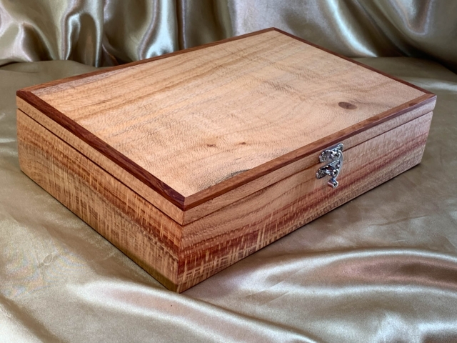 PJBT 2408 - L1564 - Premium Silky Oak Jewellery Box with Removable Tray - Made in Australia