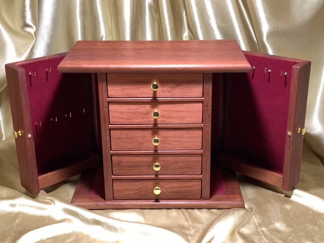 LEDJBW 2425-L2165 - Limited Edition Australian Wooden Jewellery Box with 5 Drawers and Side Wings