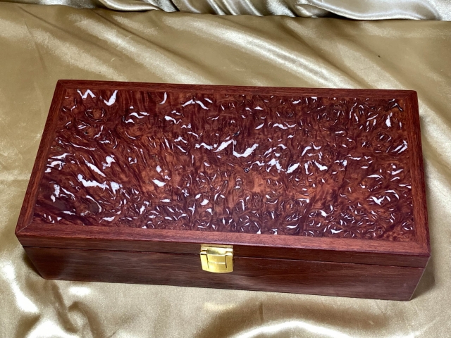 PJBT 2414-L2233 - Premium Jewellery Box with Tray and Pearl and Resin Jarrah Burl Lid