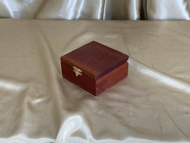 PSTRB 22013-L6435 - Small Wooden Trinket Box with Burgundy lining - Western Australian Jarrah