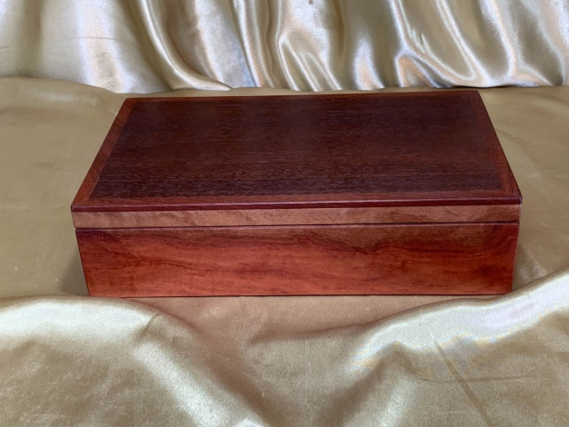 PMLKB 2404-L2050 - Premium Medium / Large Wooden Keepsake Box - Hand Made from Australian Jarrah