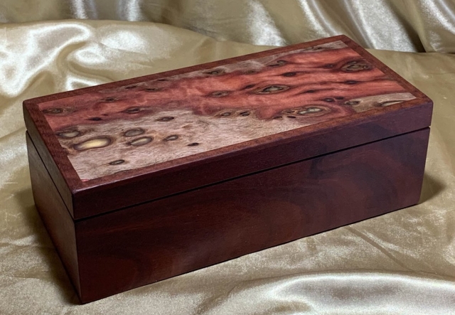 LEDRJB 242503-L3598 - Limited Edition Jewellery Box with Resin Filled lid and Removable Tray
