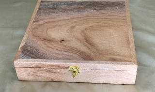 PLKB 22012-L5355 - Premium Large Square Jewellery/Keepsake Box - Silky Oak SOLD