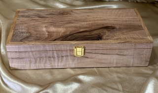 PLKB 2601193-L7366 - Premium Wooden Jewellery / Keepsake Box - Australian Blackbutt