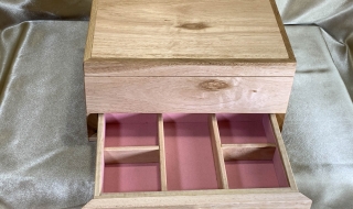 LEDDT 260901-L1175 - Limited Edition Jewellery Box with Drawer AND Tray - Australian Yellow Tingle